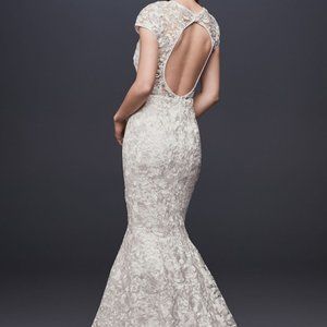 Marina lace mermaid dress